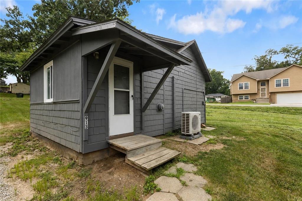 Listing Photo MLS #HMS2636611