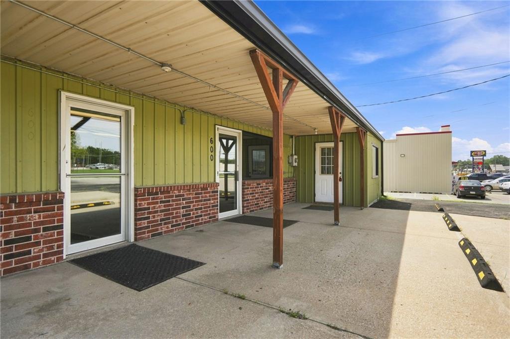 Listing Photo MLS #HMS2636713