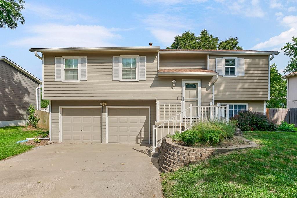 Listing Photo MLS #HMS2636729