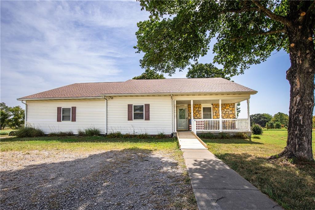 Listing Photo MLS #HMS2636746