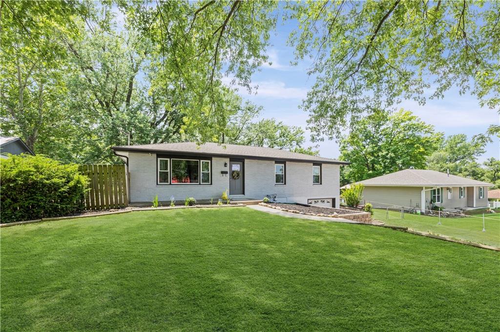 Listing Photo MLS #HMS2636751