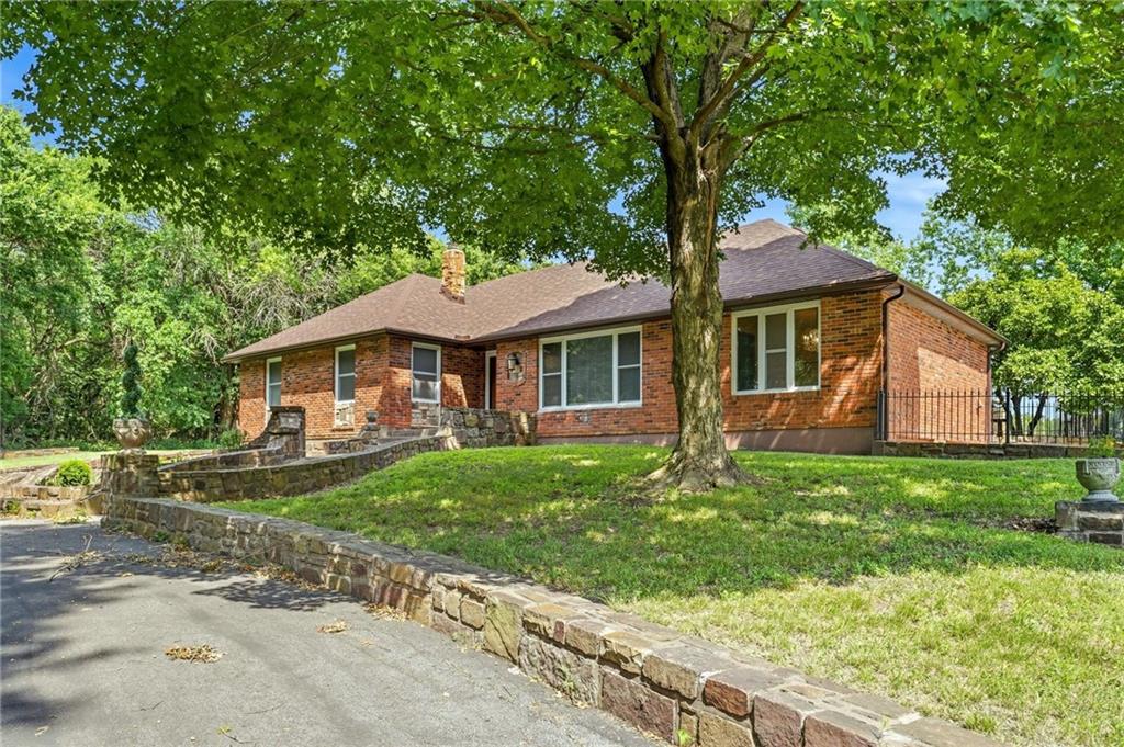 Listing Photo MLS #HMS2636754