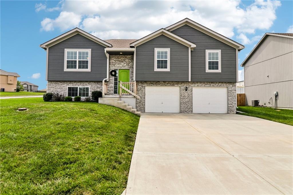 Listing Photo MLS #HMS2636769
