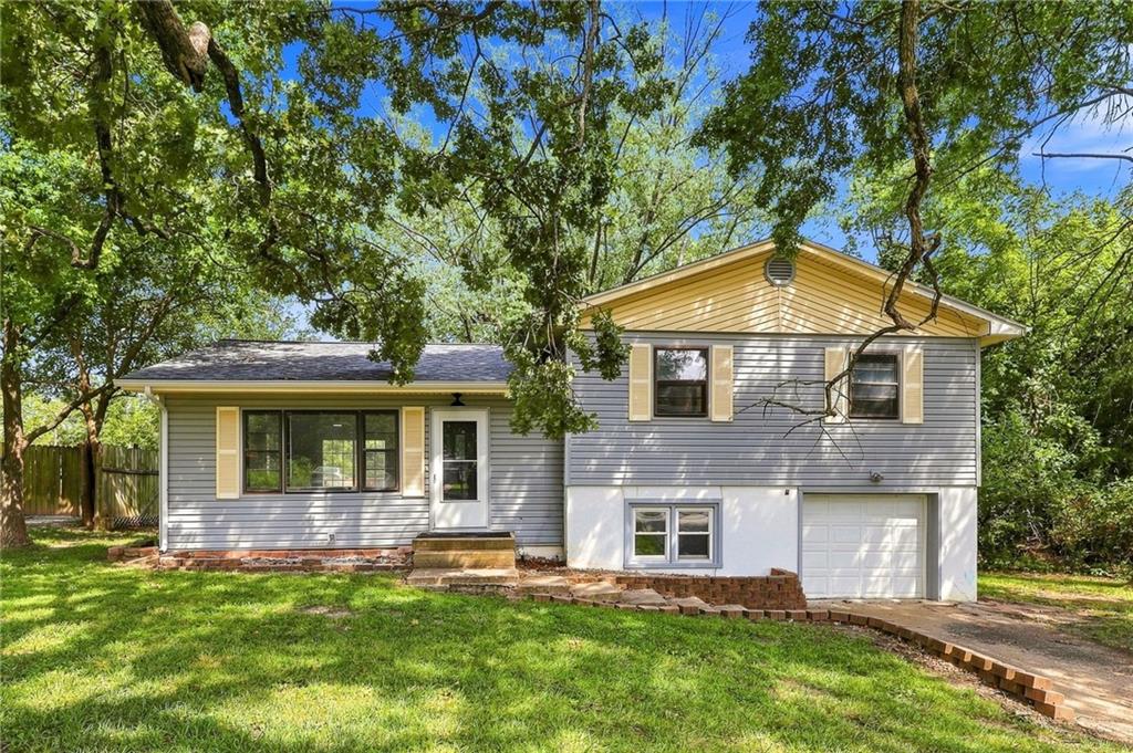 Listing Photo MLS #HMS2636792