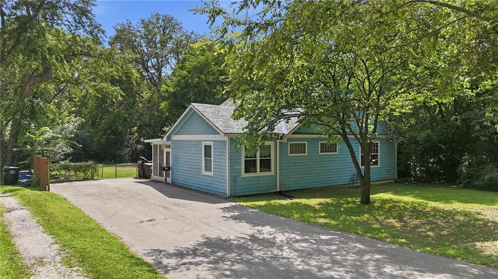Listing Photo MLS #HMS2636838