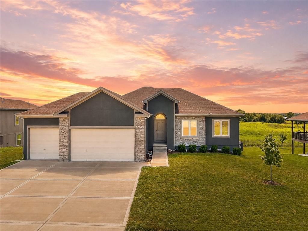 Listing Photo MLS #HMS2636903