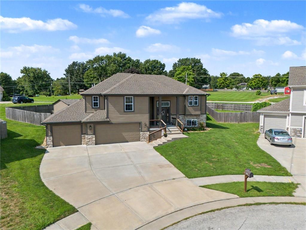 Listing Photo MLS #HMS2636905