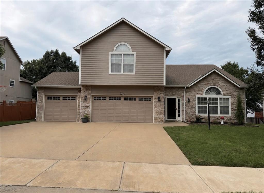 Listing Photo MLS #HMS2636906