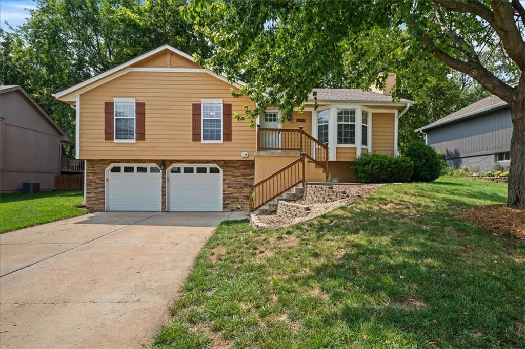 Listing Photo MLS #HMS2636910