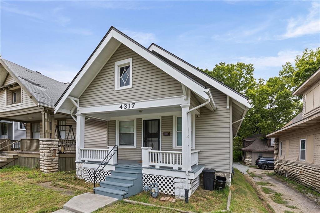 Listing Photo MLS #HMS2636921