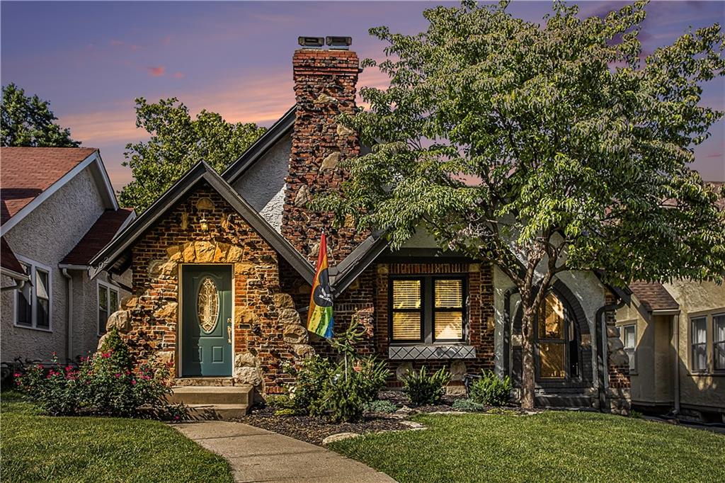 Listing Photo MLS #HMS2636937
