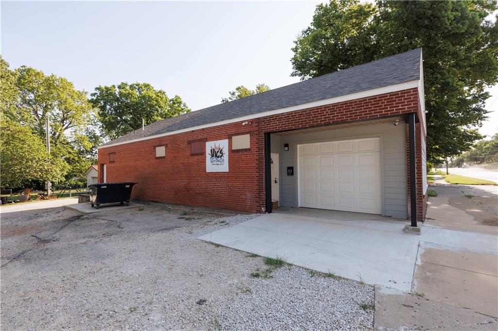 Listing Photo MLS #HMS2637019