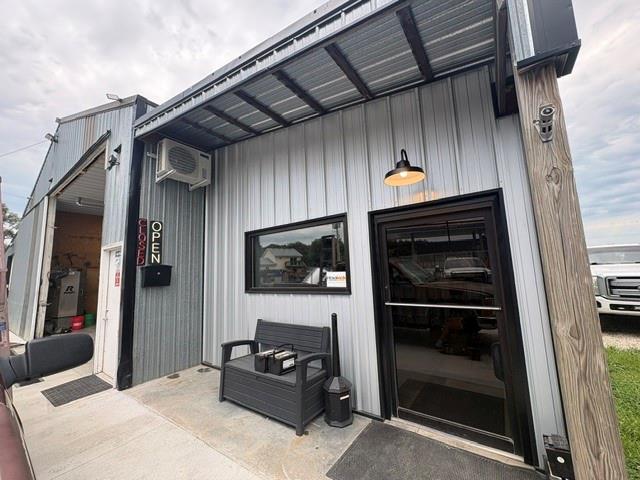 Listing Photo MLS #HMS2637021