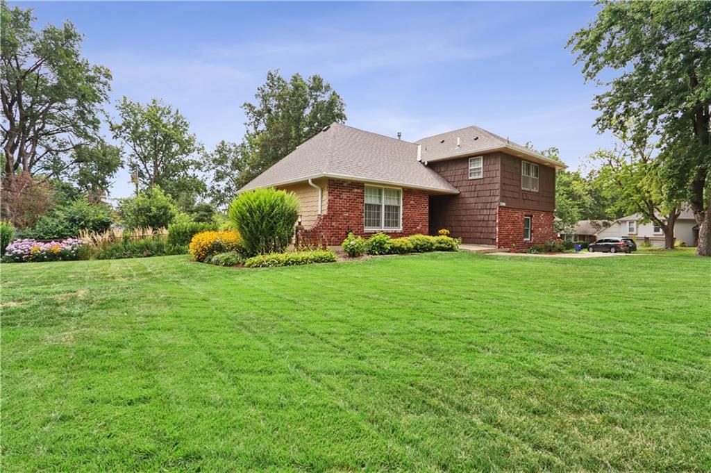 Listing Photo MLS #HMS2637057