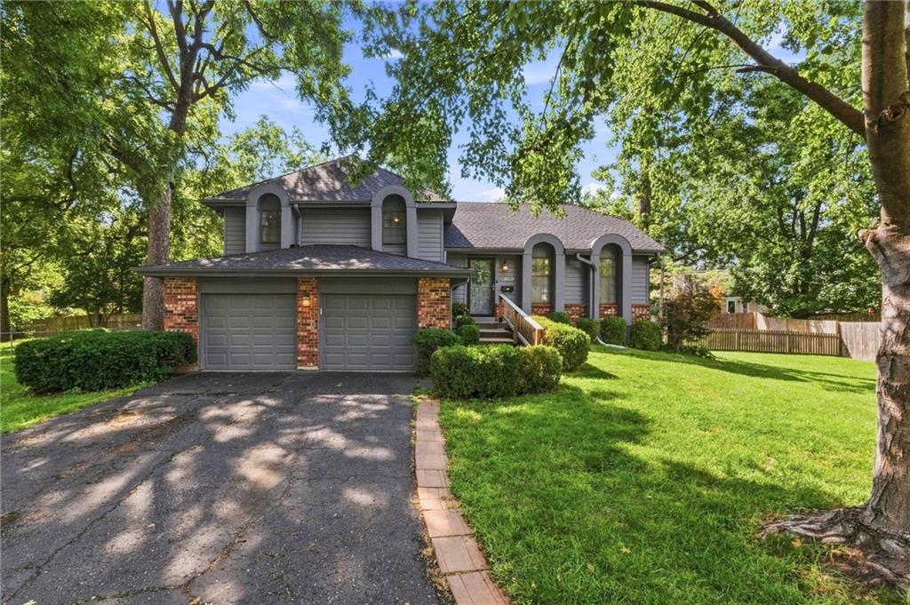 Listing Photo MLS #HMS2637070