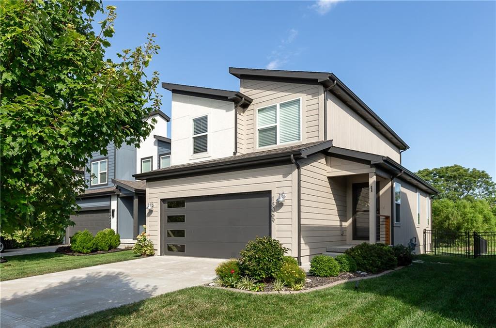 Listing Photo MLS #HMS2637114