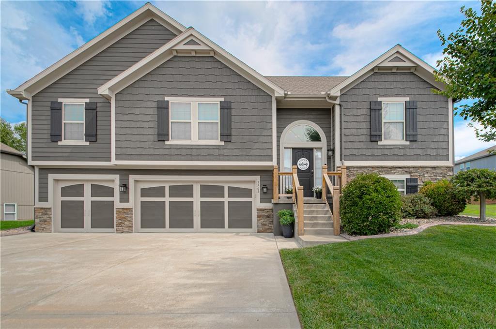 Listing Photo MLS #HMS2637125