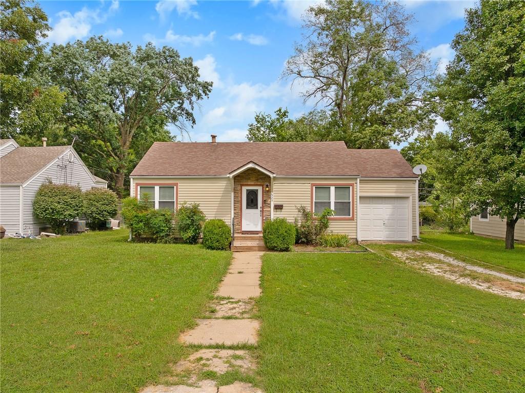 Listing Photo MLS #HMS2637139