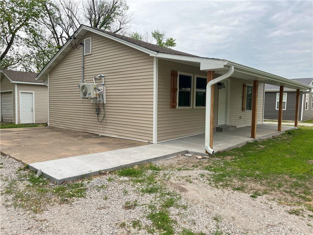 Listing Photo MLS #HMS2637225