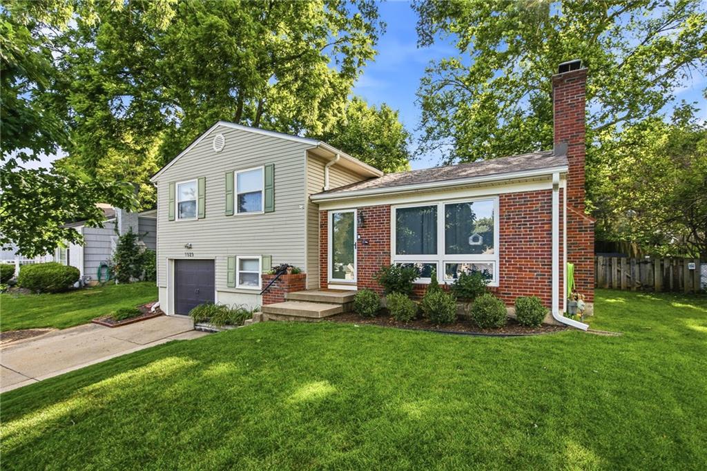 Listing Photo MLS #HMS2637232