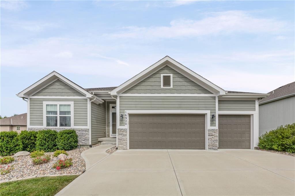 Listing Photo MLS #HMS2637254