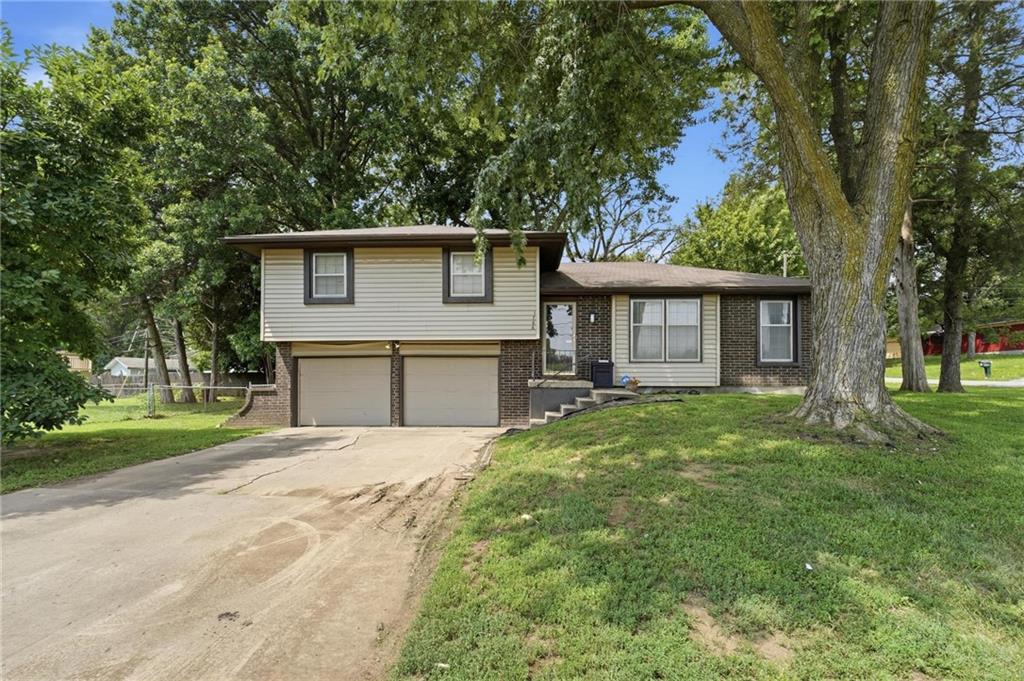 Listing Photo MLS #HMS2637307