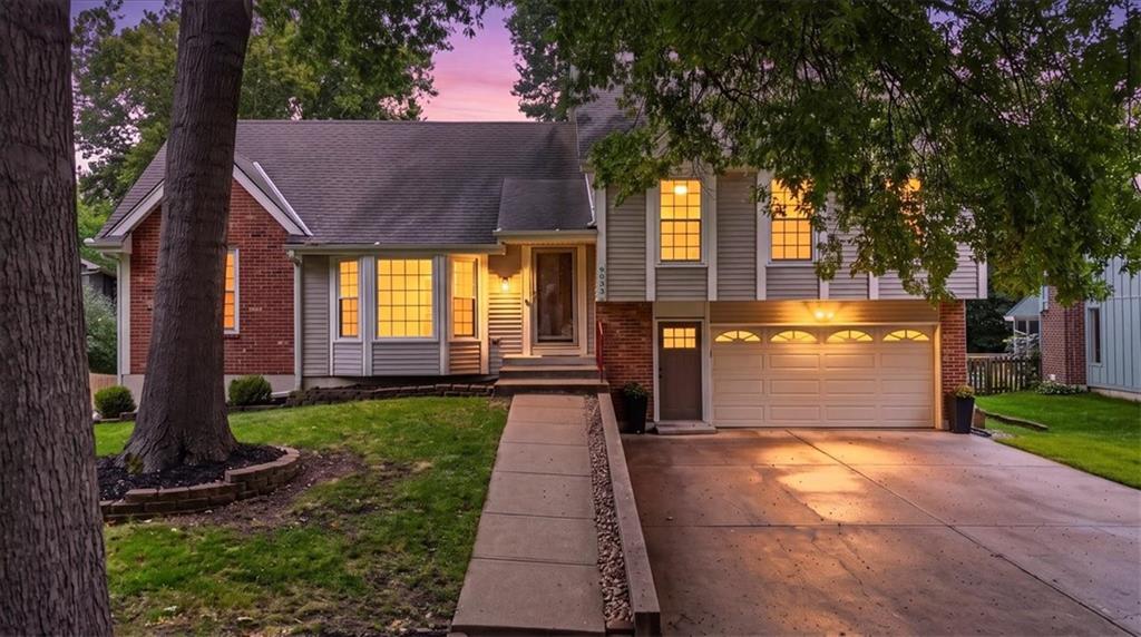 Listing Photo MLS #HMS2637356