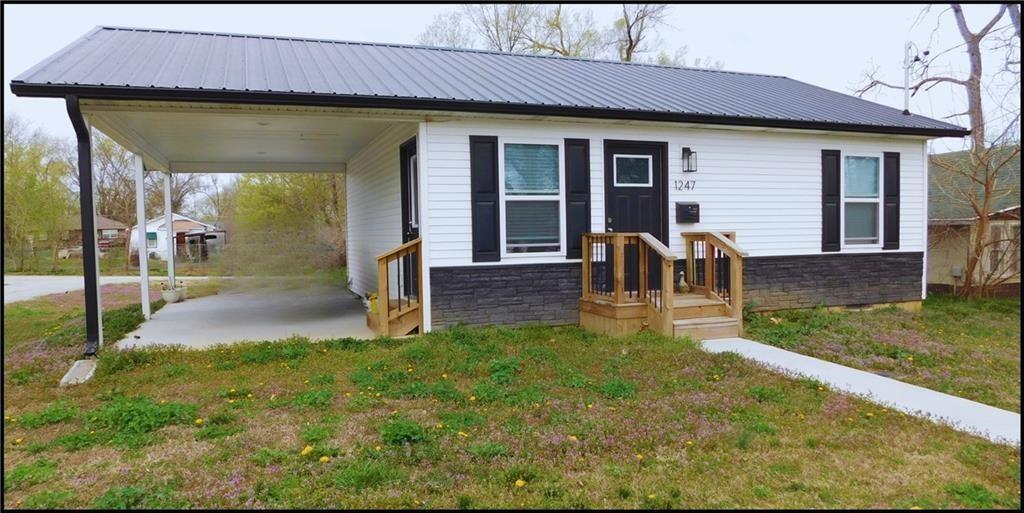 Listing Photo MLS #HMS2637425