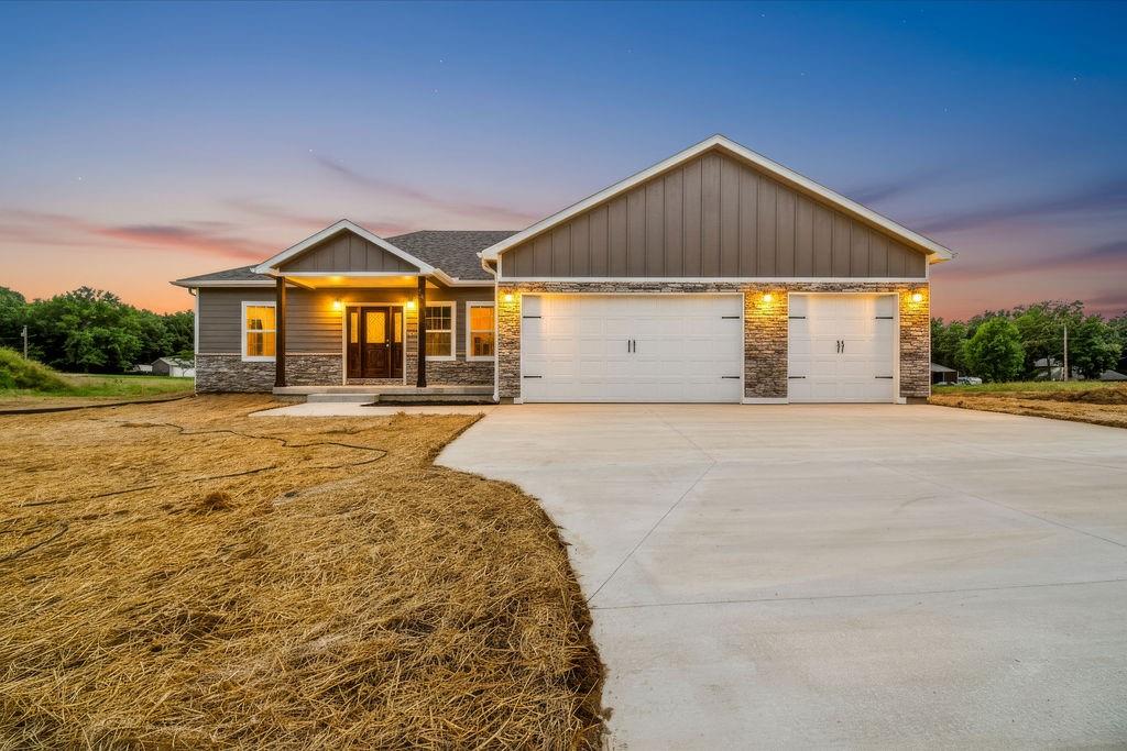 Listing Photo MLS #HMS2637447
