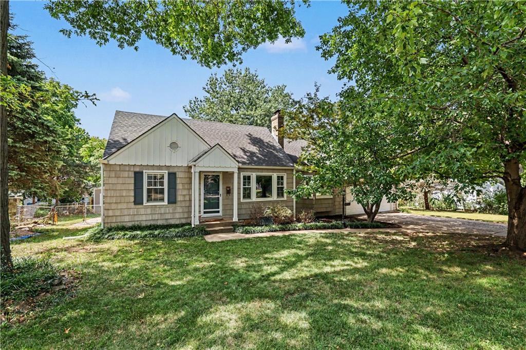 Listing Photo MLS #HMS2637493