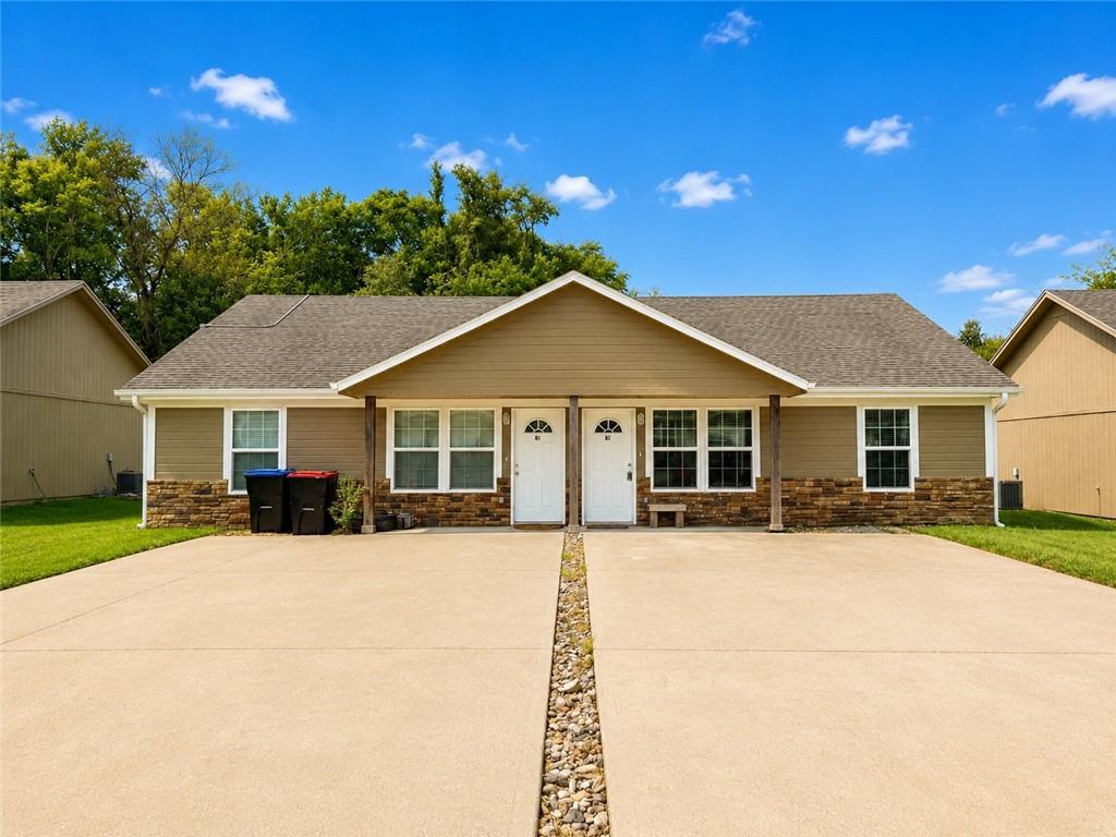 Listing Photo MLS #HMS2637494
