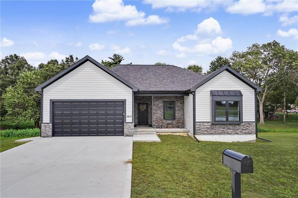 Listing Photo MLS #HMS2637514