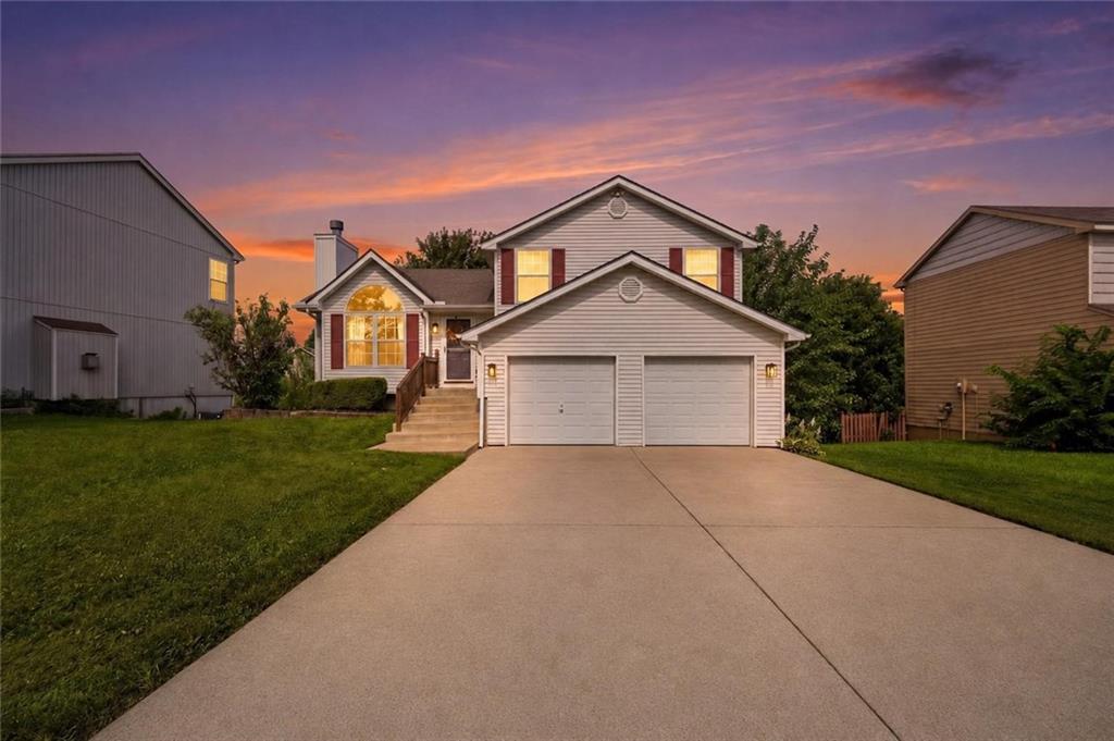 Listing Photo MLS #HMS2637541