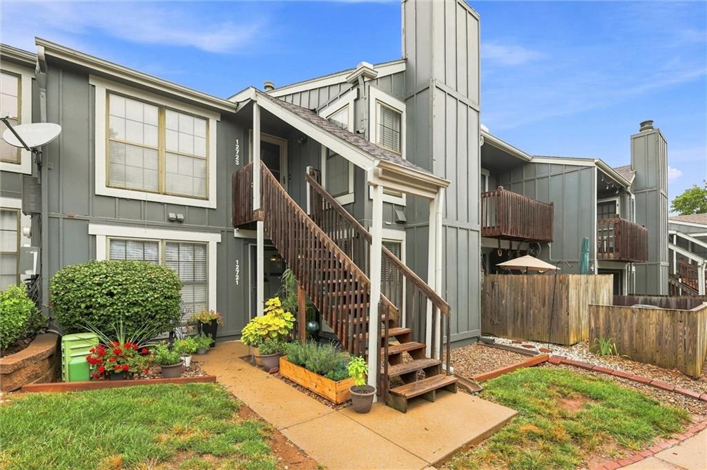 Listing Photo MLS #HMS2637560