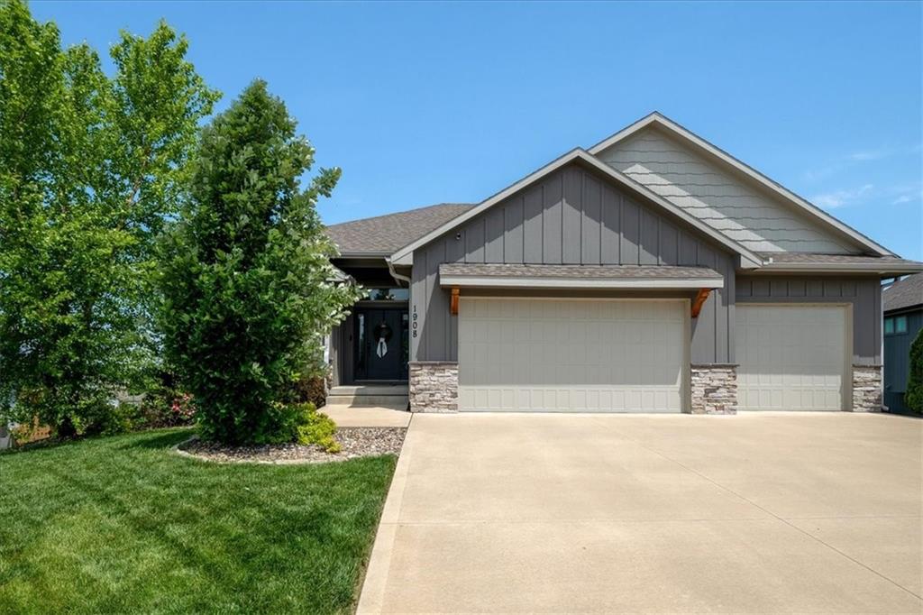 Listing Photo MLS #HMS2637699