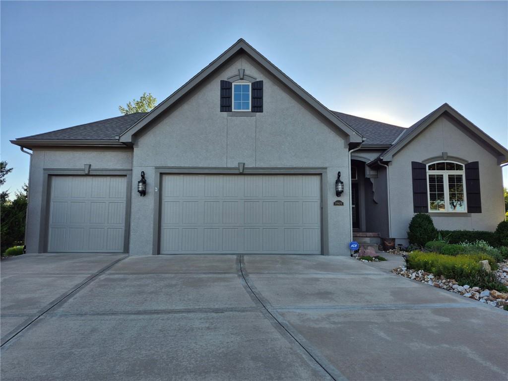 Listing Photo MLS #HMS2637806