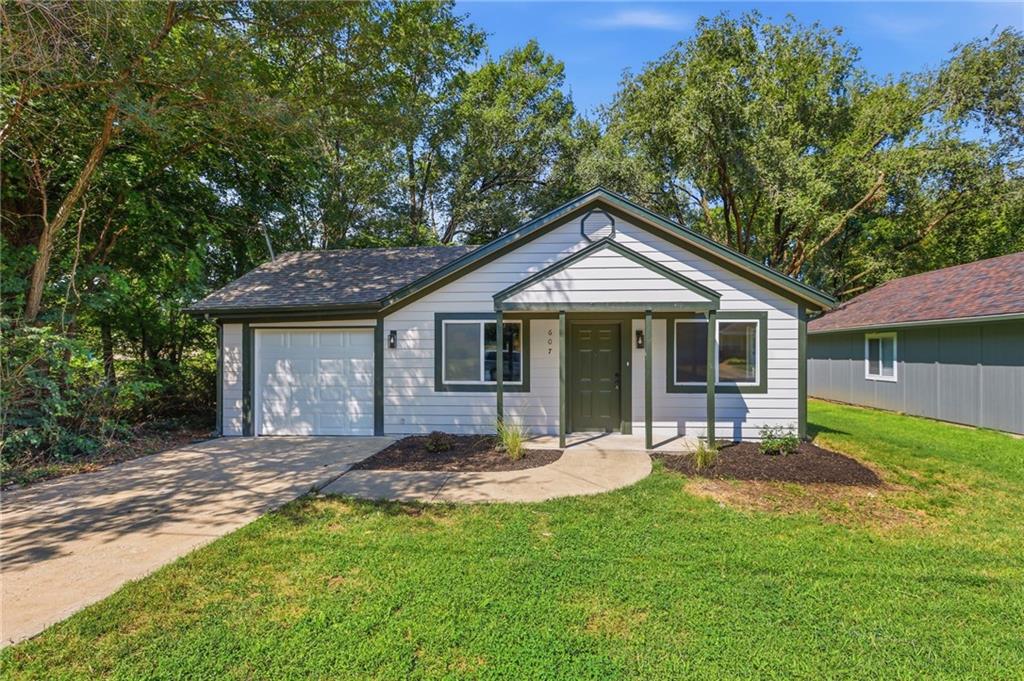 Listing Photo MLS #HMS2637874