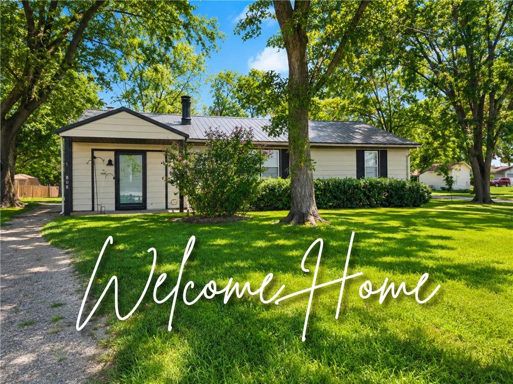 Listing Photo MLS #HMS2637878