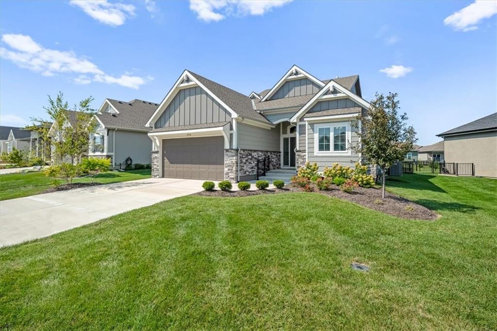 Listing Photo MLS #HMS2637946