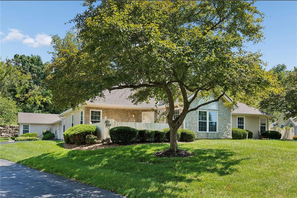 Listing Photo MLS #HMS2637980