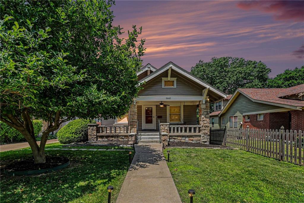 Listing Photo MLS #HMS2638007