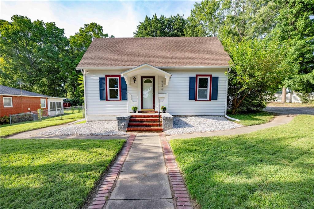 Listing Photo MLS #HMS2638046