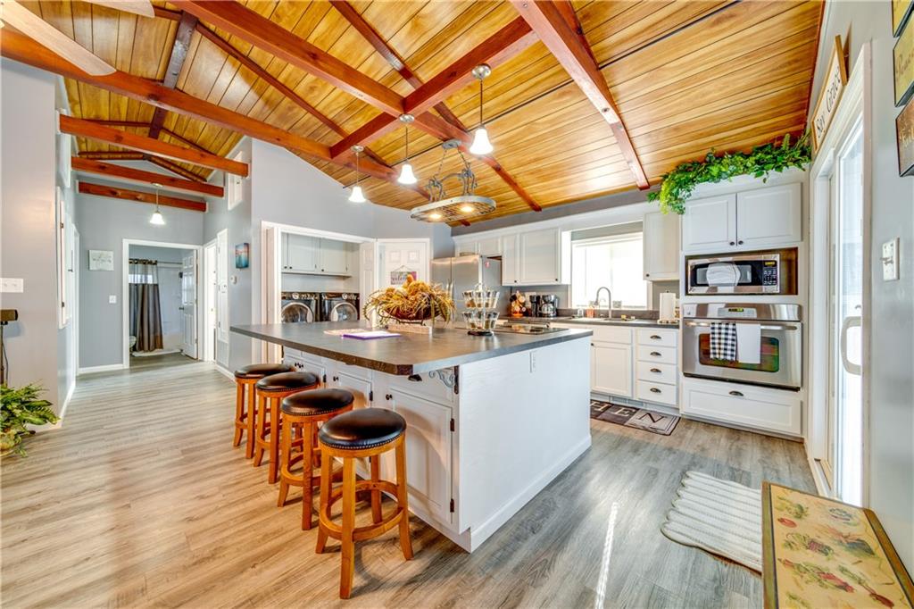 Listing Photo MLS #HMS2638067