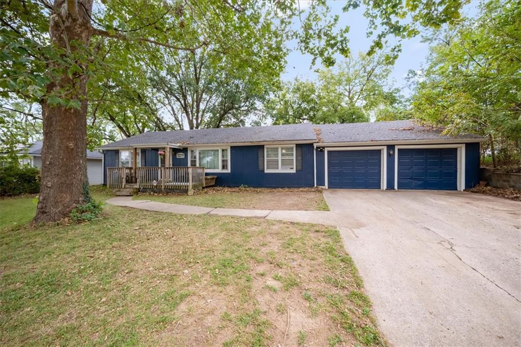 Listing Photo MLS #HMS2638186