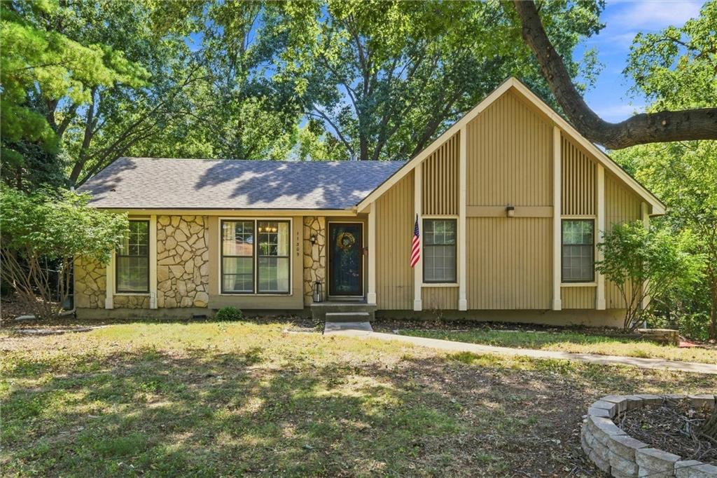Listing Photo MLS #HMS2638206