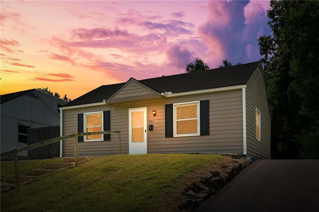 Listing Photo MLS #HMS2638234