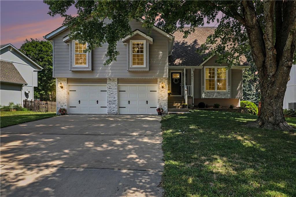 Listing Photo MLS #HMS2638354