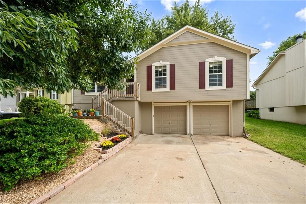 Listing Photo MLS #HMS2638378