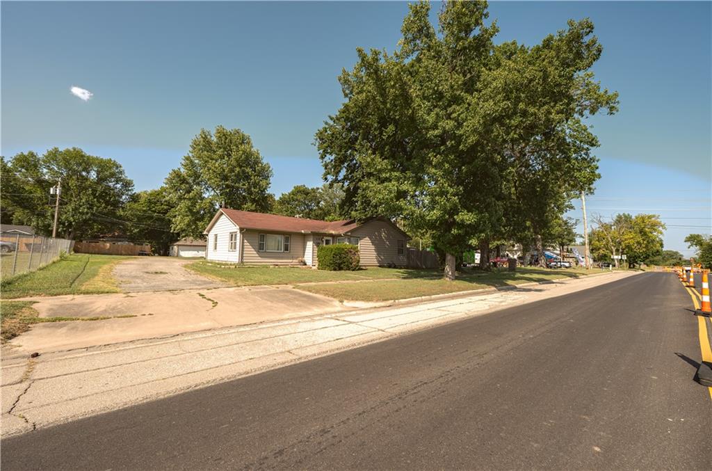 Listing Photo MLS #HMS2638454