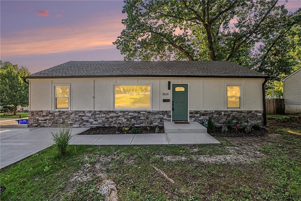 Listing Photo MLS #HMS2638620